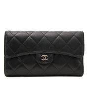 Buy Chanel Black Quilted Classic Long CC Logo Lambskin Wallet at the right price at LabelLOV vintage webshop. Luxe, vintage, fashion. Safe and secure online shopping. Antwerp, Belgium.