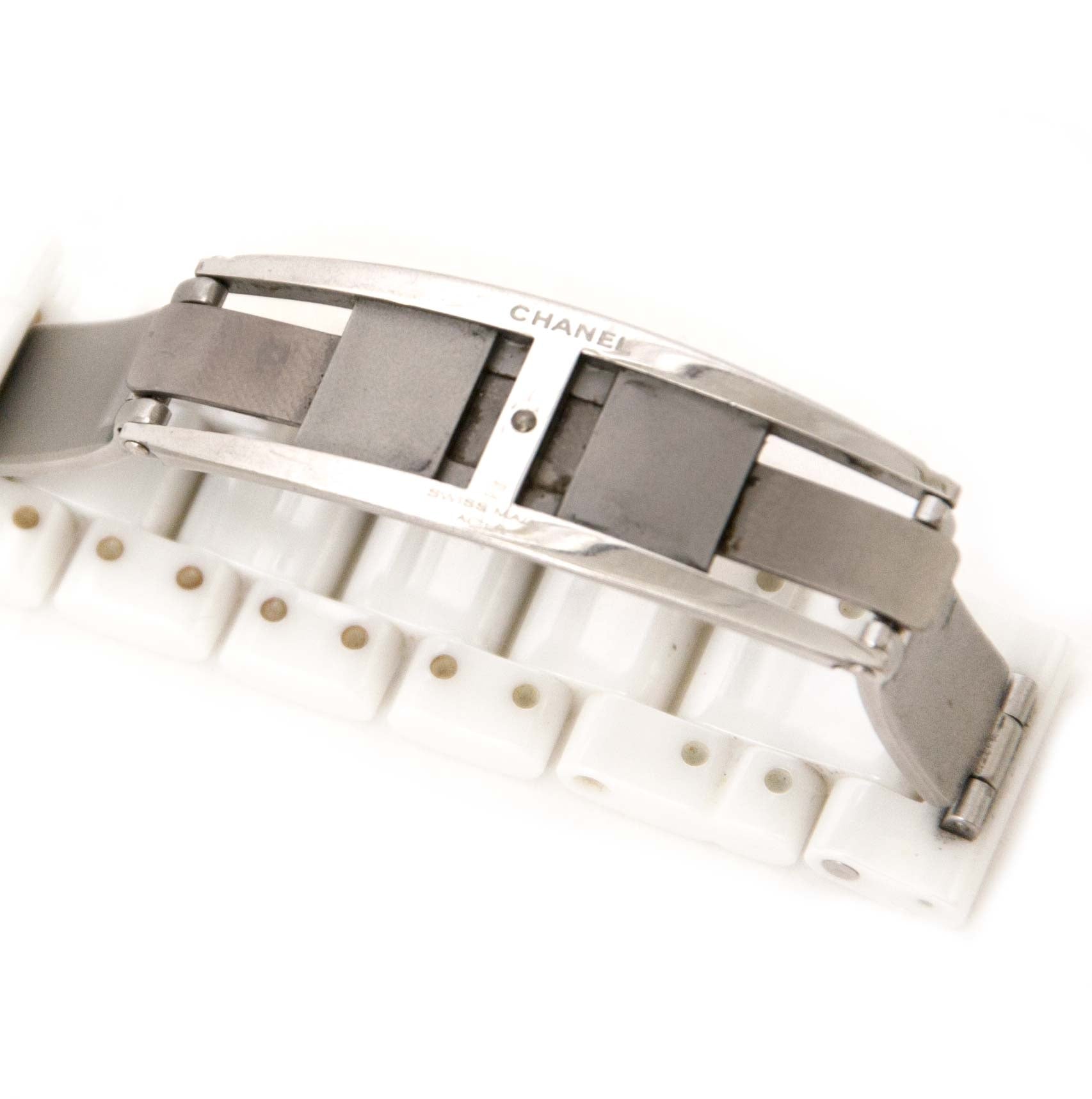 Koop en verkoop uw authentieke designer handtas aan de beste prijs Chanel White J12 Watch