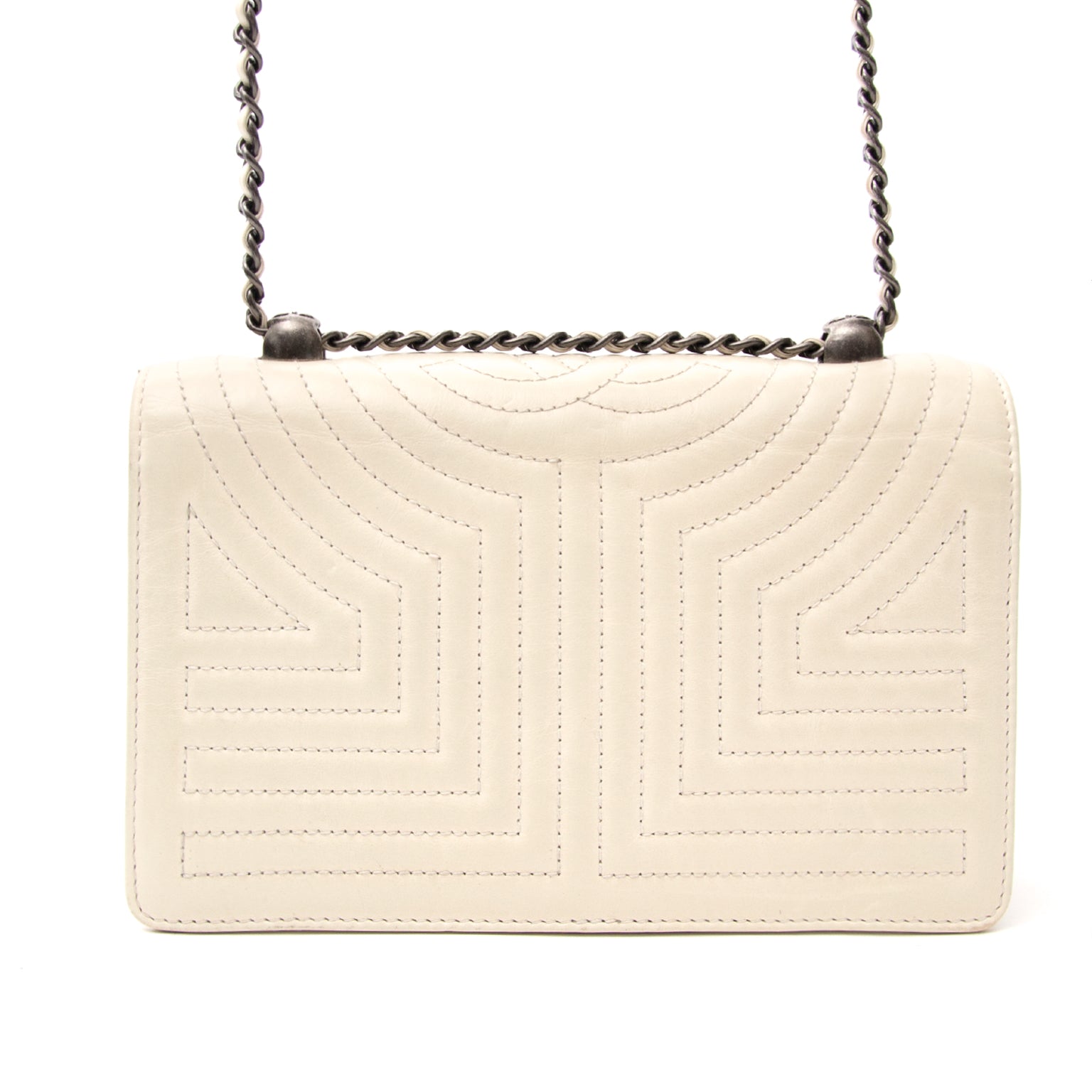 Chanel White Flap Bag veilig online winkelen bij Labellov.com