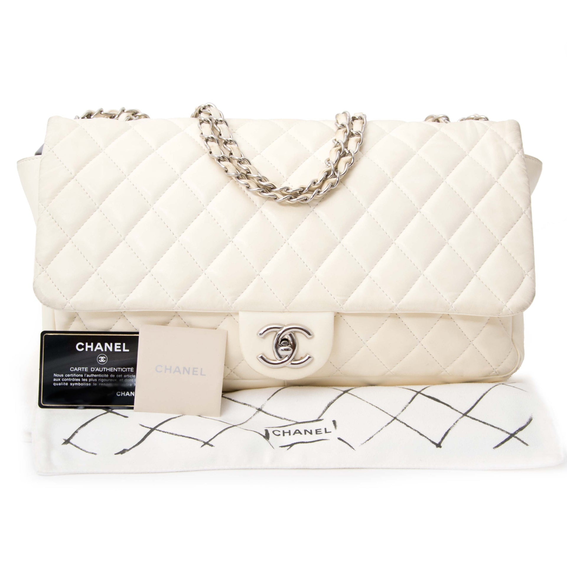 Authentic secondhand bag Chanel at Labellov