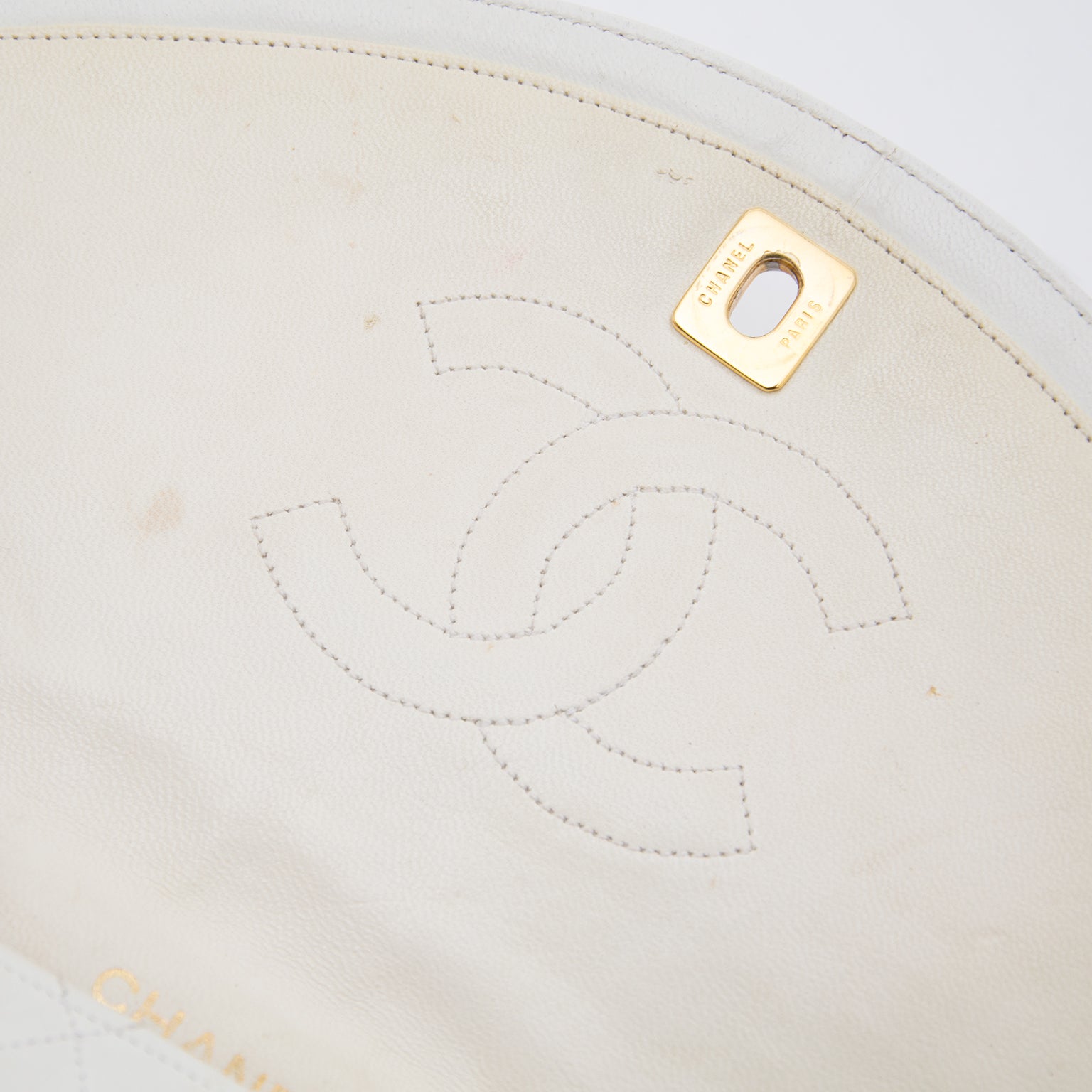 Acheter Cet Chanel White Vintage Flapbag en ligne