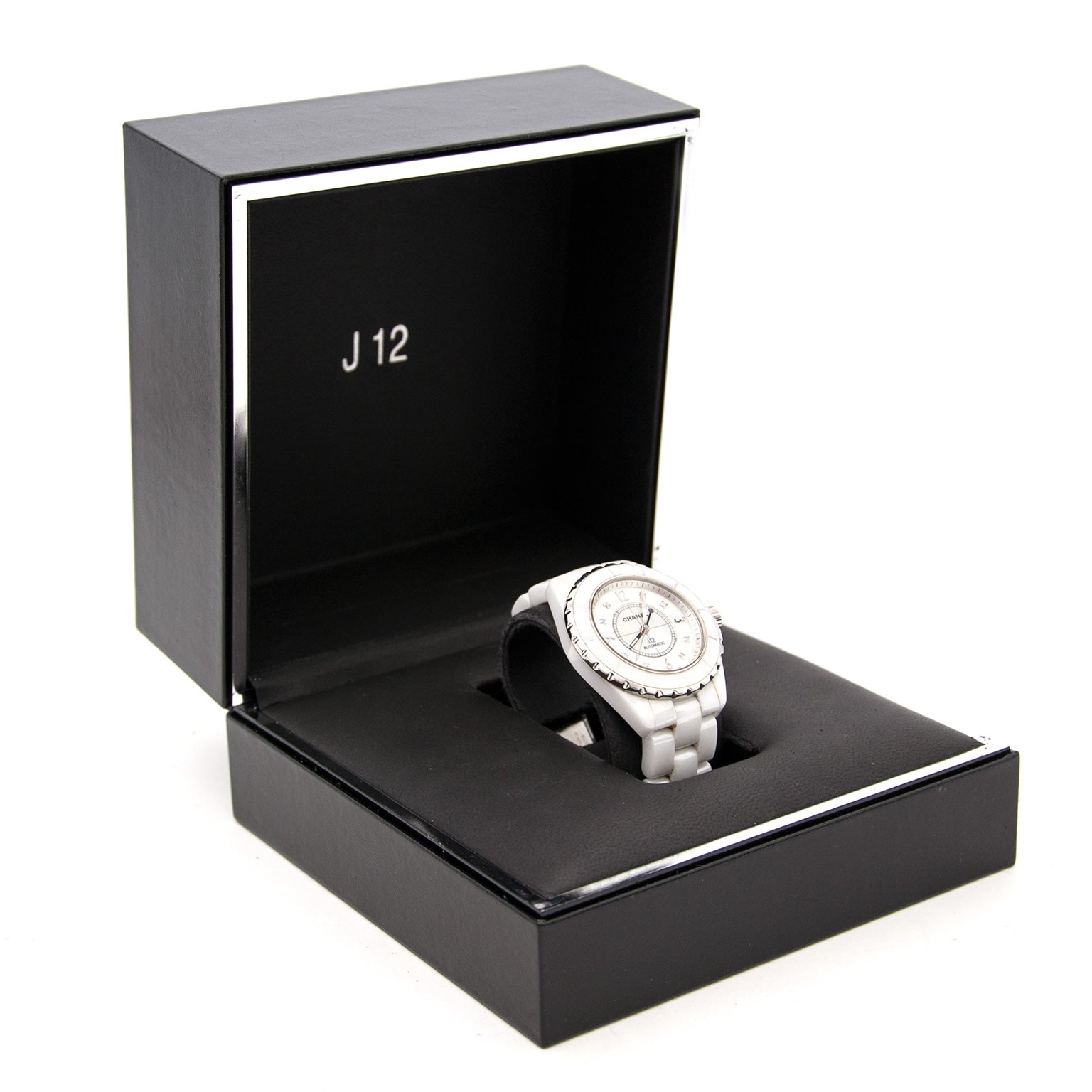 Acheter Chanel J12 H2423 Caramic Blanc Horloge en ligne chez labellov.com pour le meilleur prix