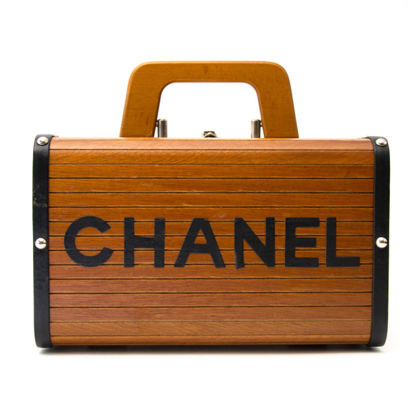 シャネル CHANEL カタログボックスセット ハンドバッグ 木箱 非売品 Chanel Limited Wooden Leather Trunk Case Handbag – Labellov