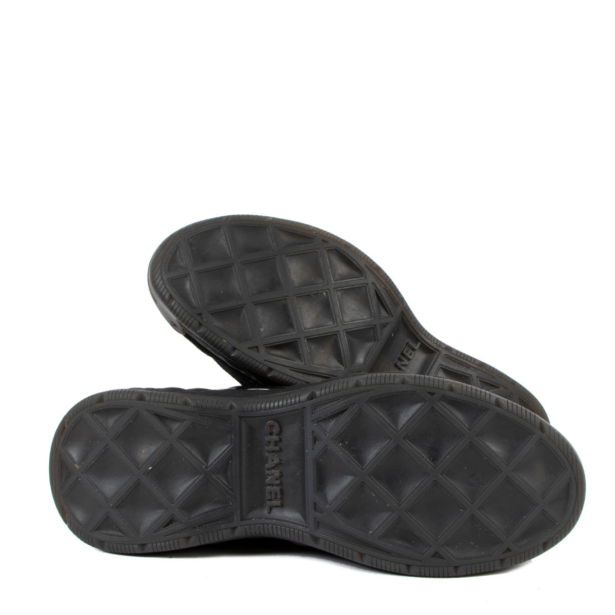 Baskets Chanel Pre-Fall 2021 en nylon matelassé noir et daim - Taille 38