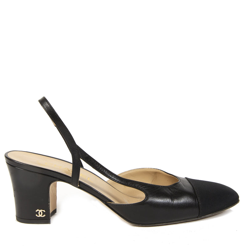 Chanel Black Leather Heels Size 40,5