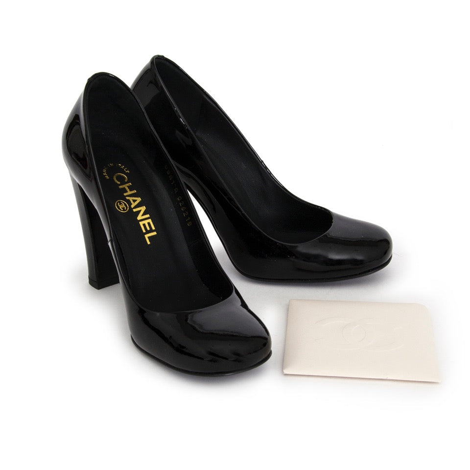 Chanel Black Patent Leather Pumps Acheter secure en ligne