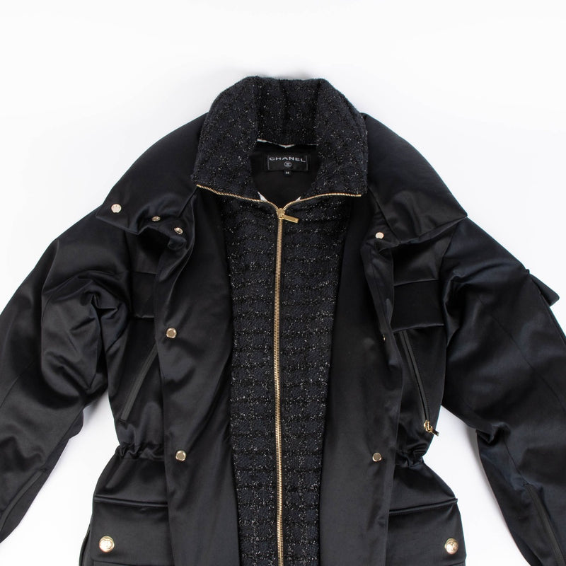 Chanel 22B Zwarte Gewatteerde Jas met Tweed Rand - Maat FR38