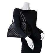 Chanel Black Patent Leather Quilted Bag. Acheter en ligne des sac a mains de LabelLOV, Anvers. Paiement sécurisé.