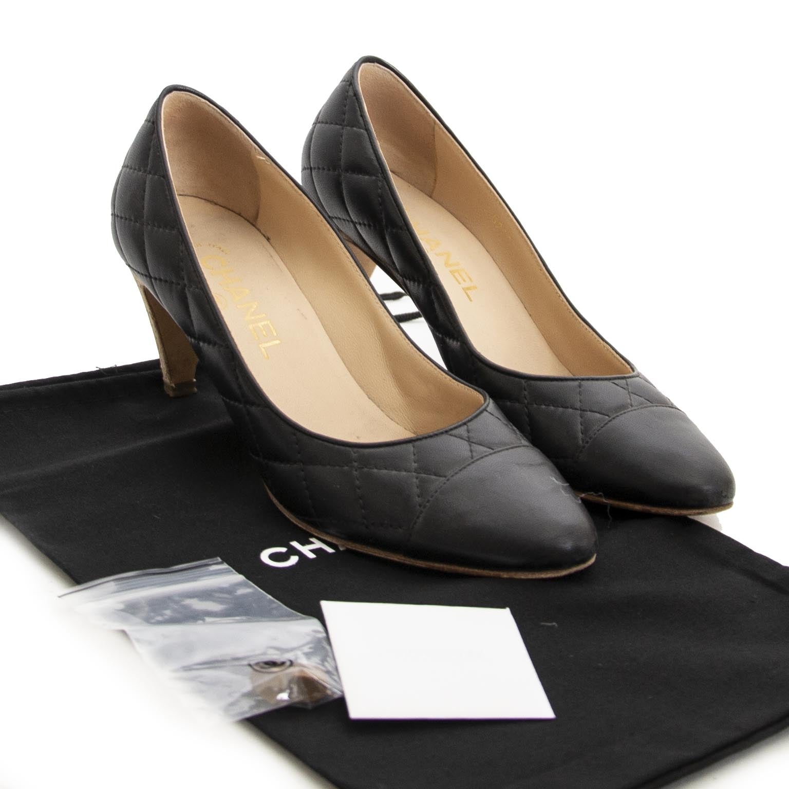 Authentieke tweedehands vintage Chanel Quilted Pumps Cork Heels koop online webshop LabelLOV