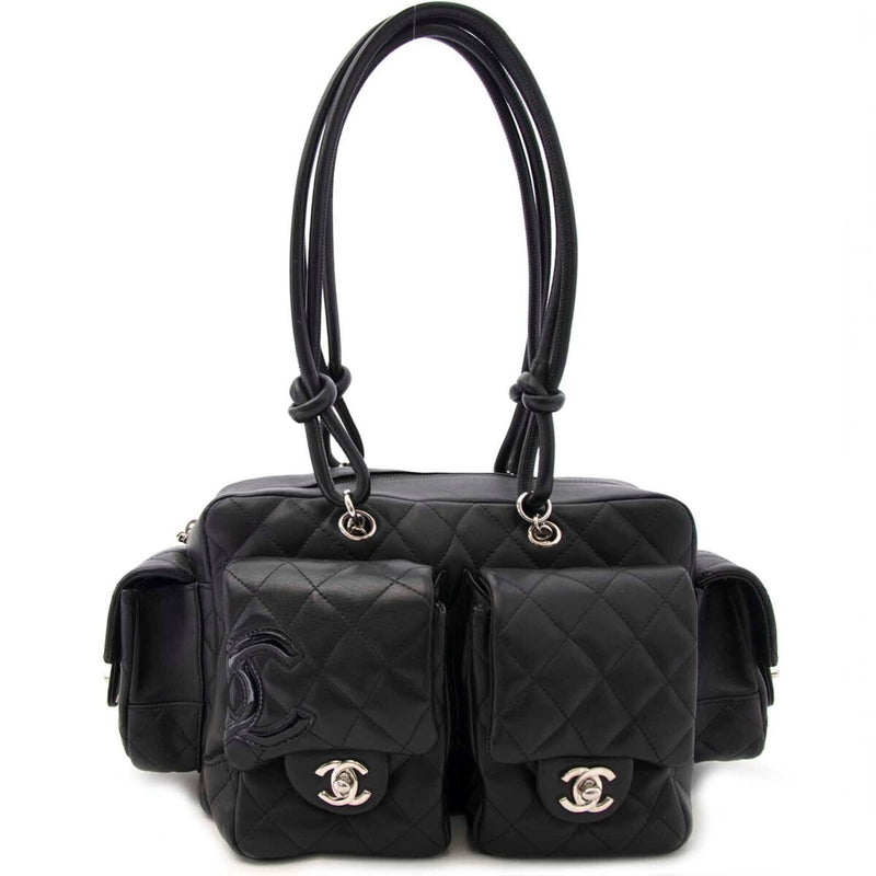 Buy an authentic secondhand Chanel bags at the right price at LabelLOV vintage webshop. Safe and secure online shopping.