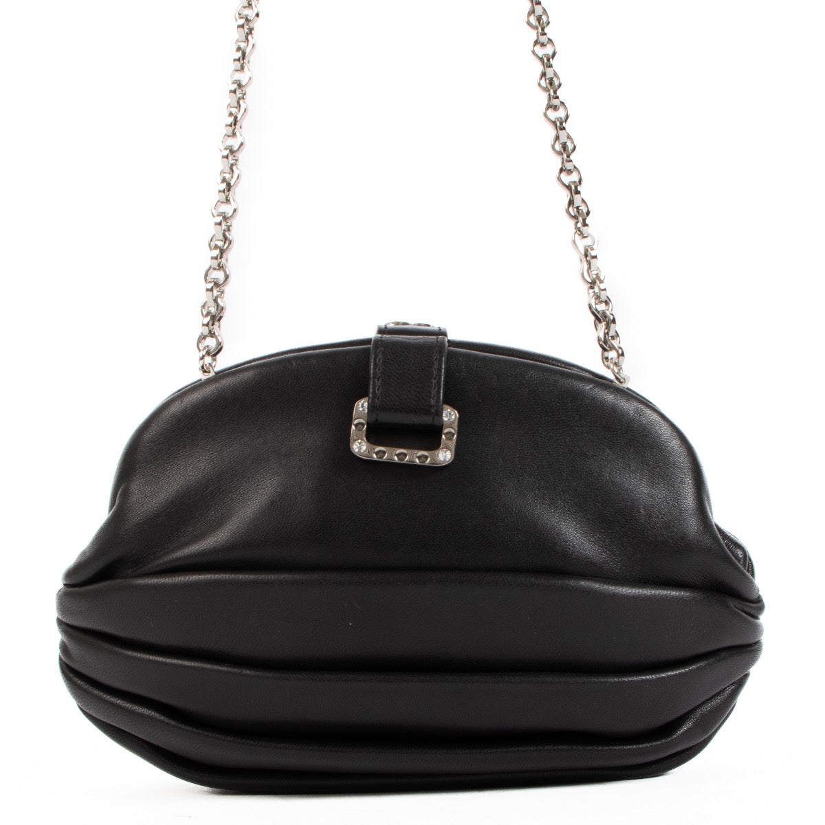 Shop safe online at Labellov in Antwerp, Knokke or Brussels this 100% authentic second hand Chanel Black Lambskin Leather Crossbody Evening Bag