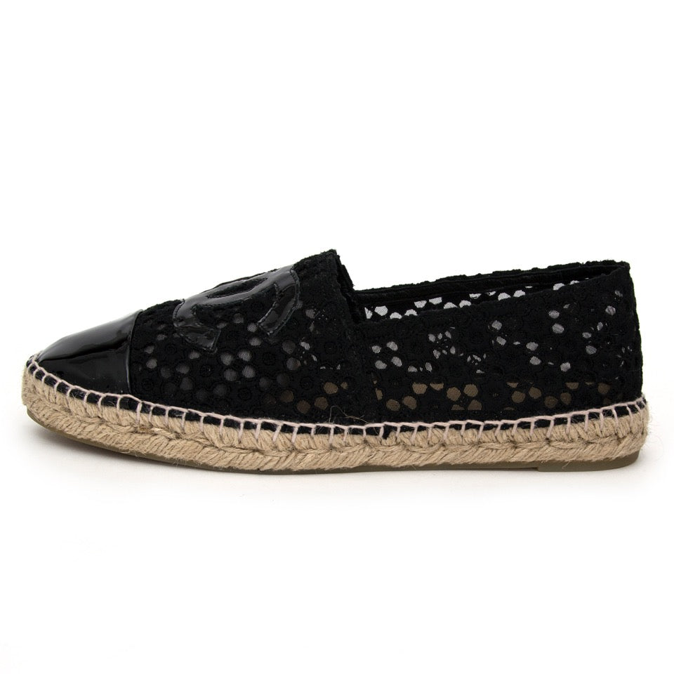 acheter en ligne pour le meilleur prix Chanel noir Laced Espadrilles comme neuf pour le meilleur prix