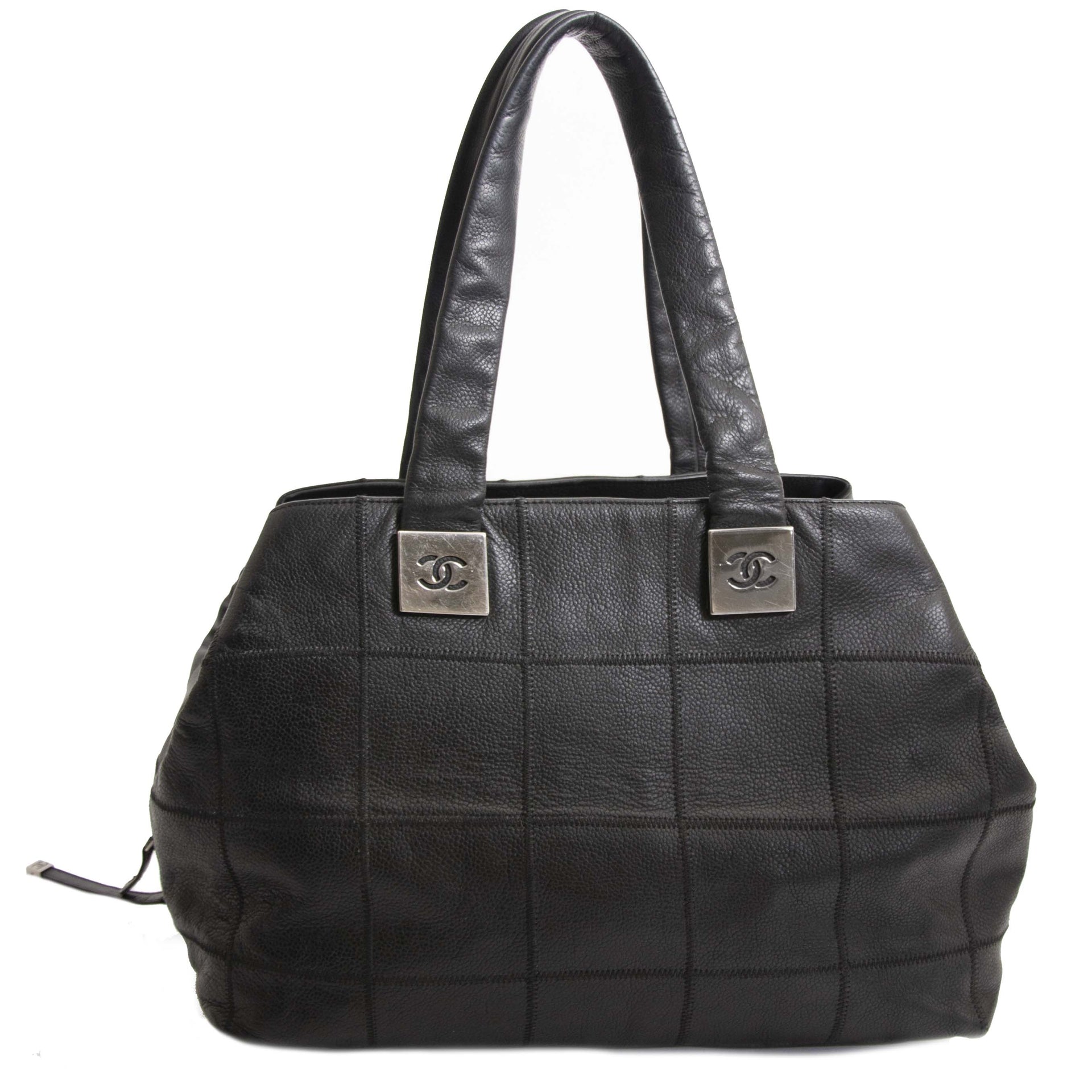 Chanel Le Square Stitch Shoulder Bag now for sale at labellov vintage fashion webshop belgium