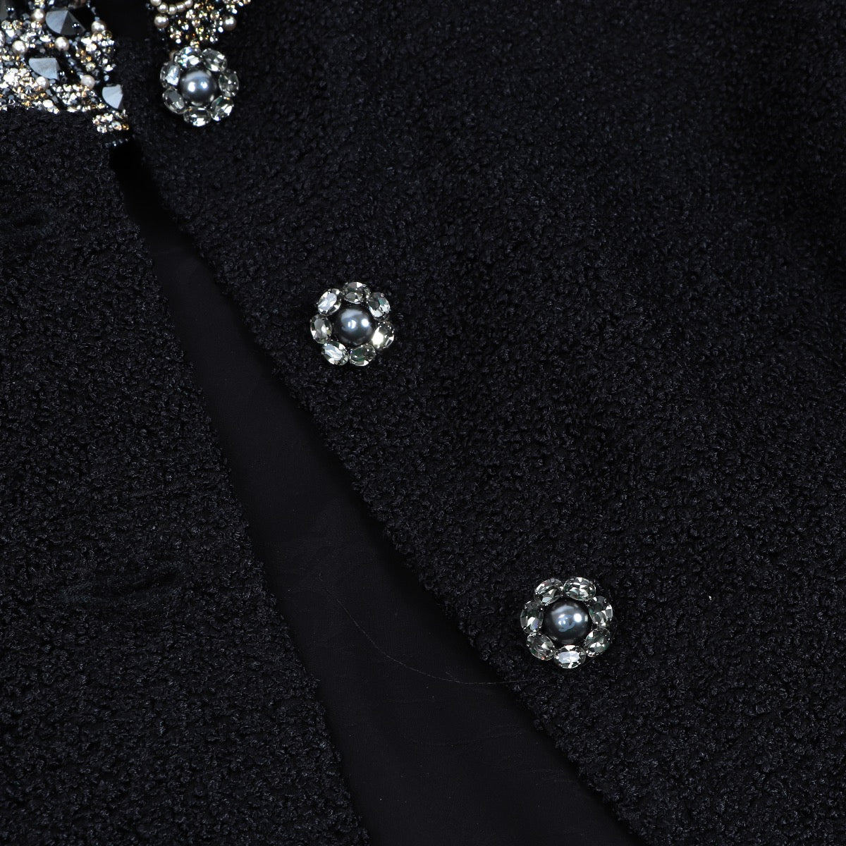 Buy an authentic second hand Chanel AW 2008 Black Short Sleeve with Rhinestones Tweed Jacket - Size FR40 in very good condition at Labellov.com