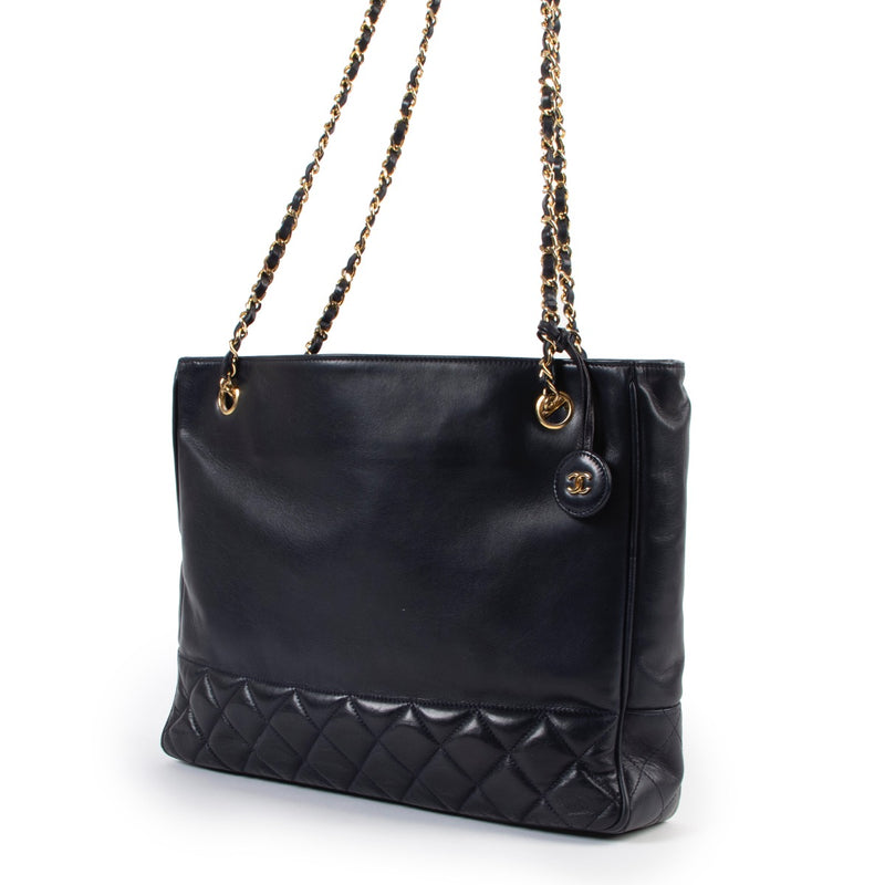 Shop safe online at Labellov in Antwerp this 100% authentic second hand Chanel Blue Tote Shoulder Bag