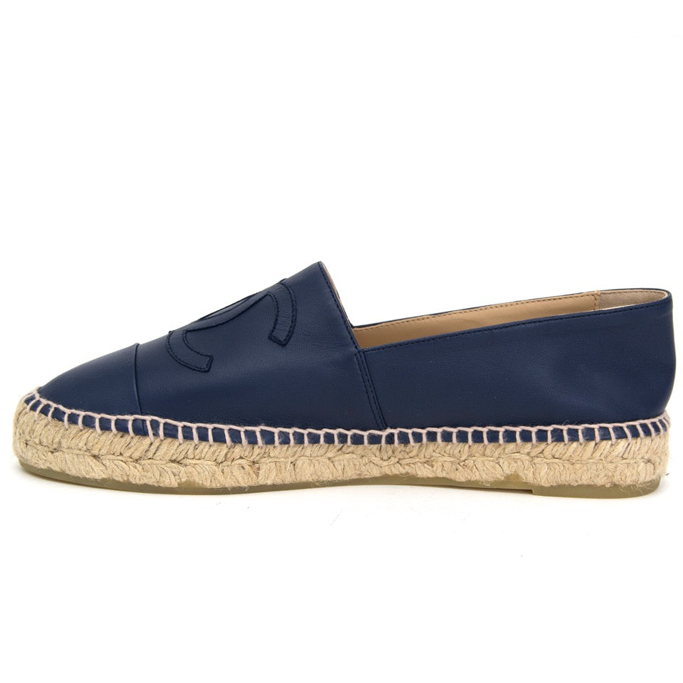 koop veilig online tweedehands 100% authentieke Chanel Blue Velvet Espadrilles (
