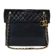 Buy an authentic secondhand Chanel blue shopper at the right price at LabelLOV vintage webshop. Safe and secure online shopping.