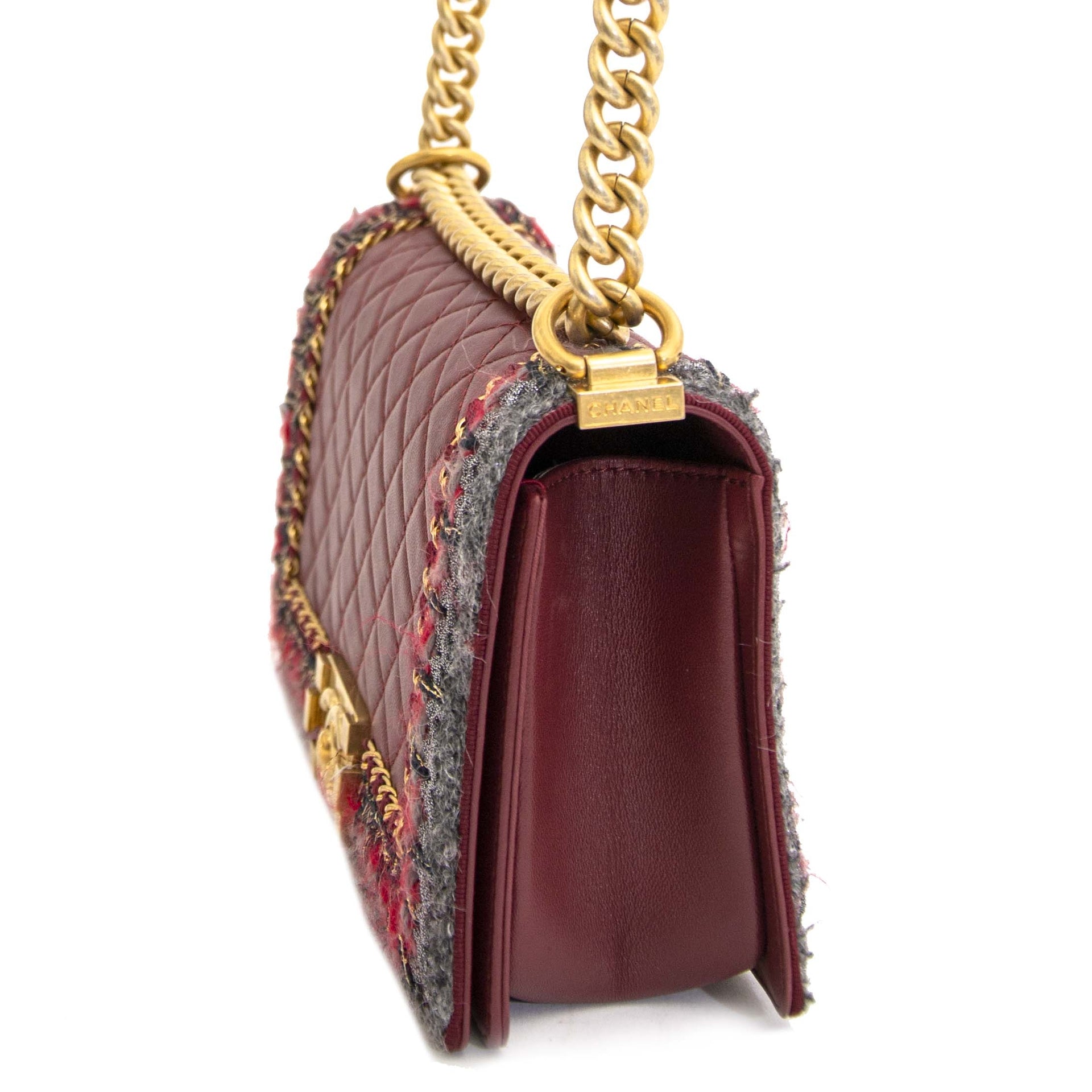 Chanel Boy Bag Medium in burgundy leather with special tweed application available online