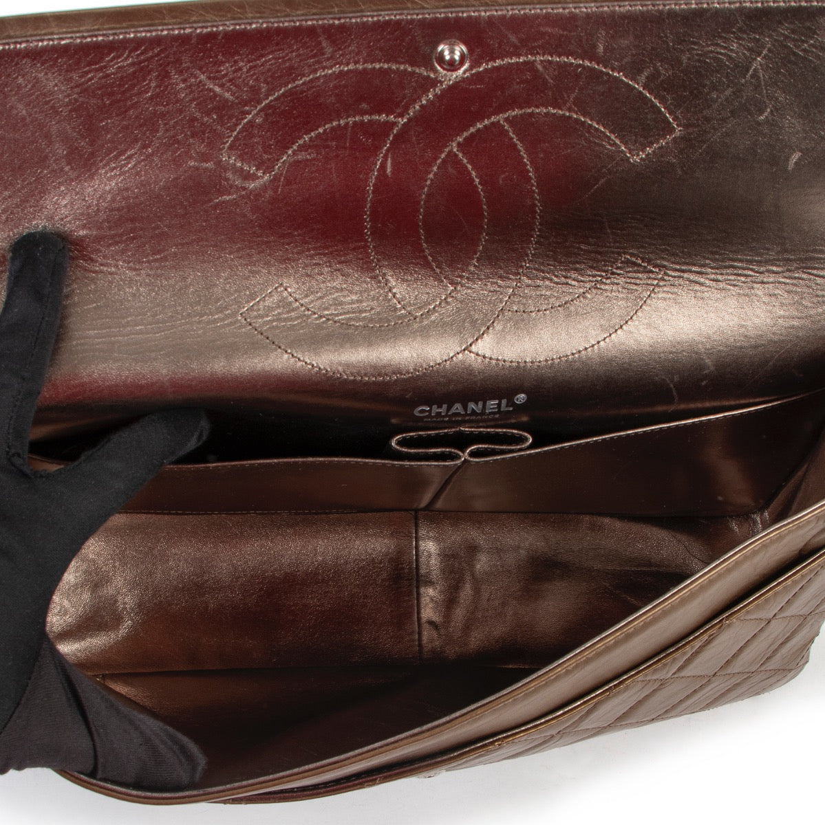 Chanel 2.55 Jumbo Metallic Gold Double Flap Bag in good condition on Labellov Vintage site for 2nd hand designer bags