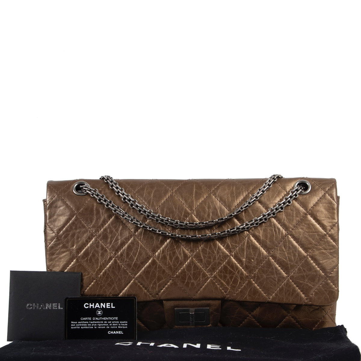 Chanel 2.55 Jumbo Metallic Gold Double Flap Bag in good condition on Labellov Vintage site for 2nd hand designer bags