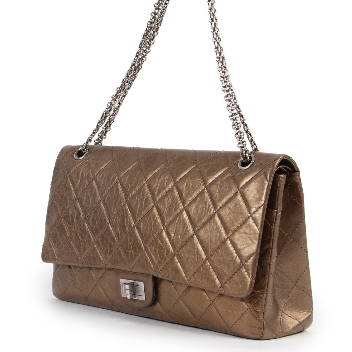 Chanel 2.55 Jumbo Metallic Gold Double Flap Bag in good condition on Labellov Vintage site for 2nd hand designer bags