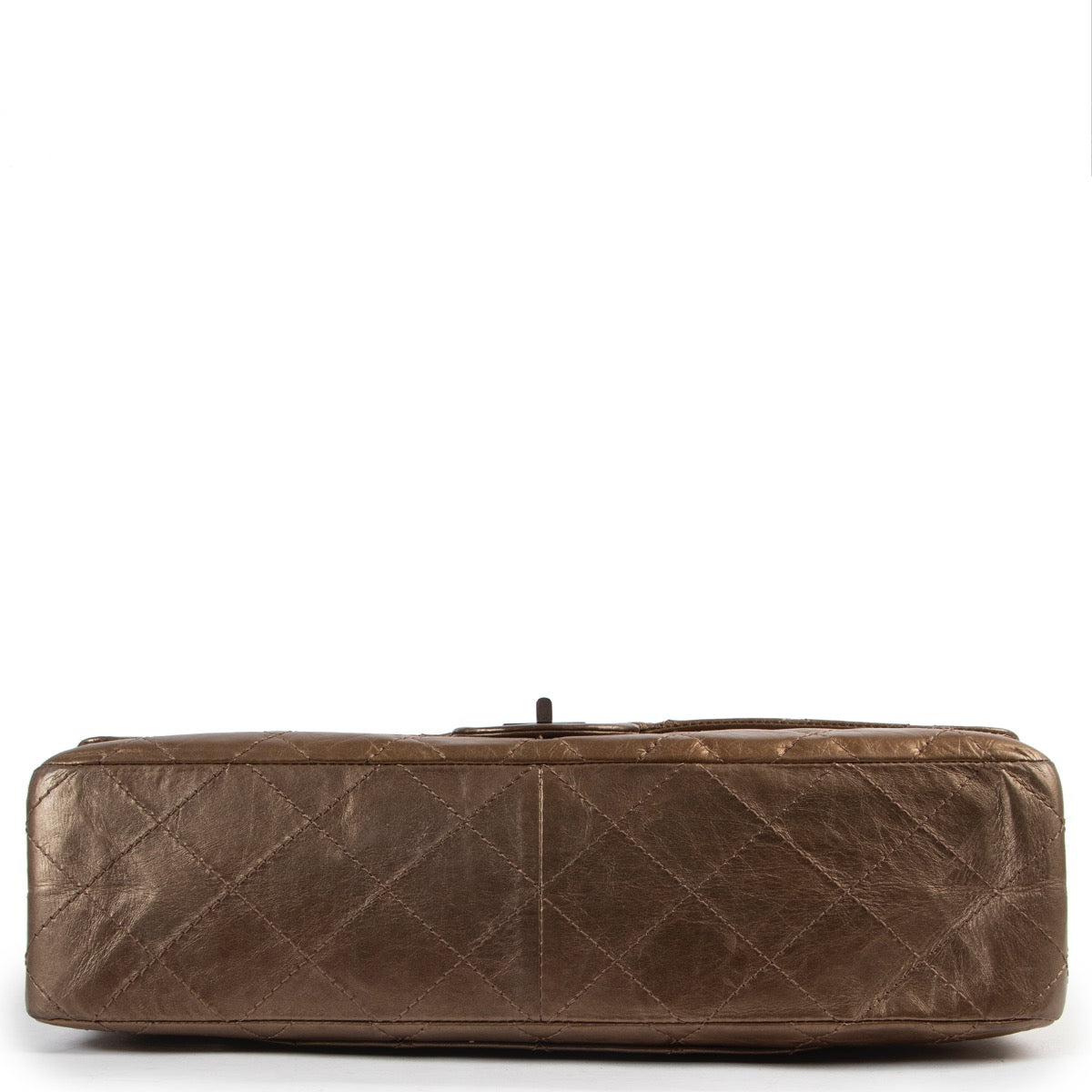 Chanel 2.55 Jumbo Metallic Gold Double Flap Bag in good condition on Labellov Vintage site for 2nd hand designer bags