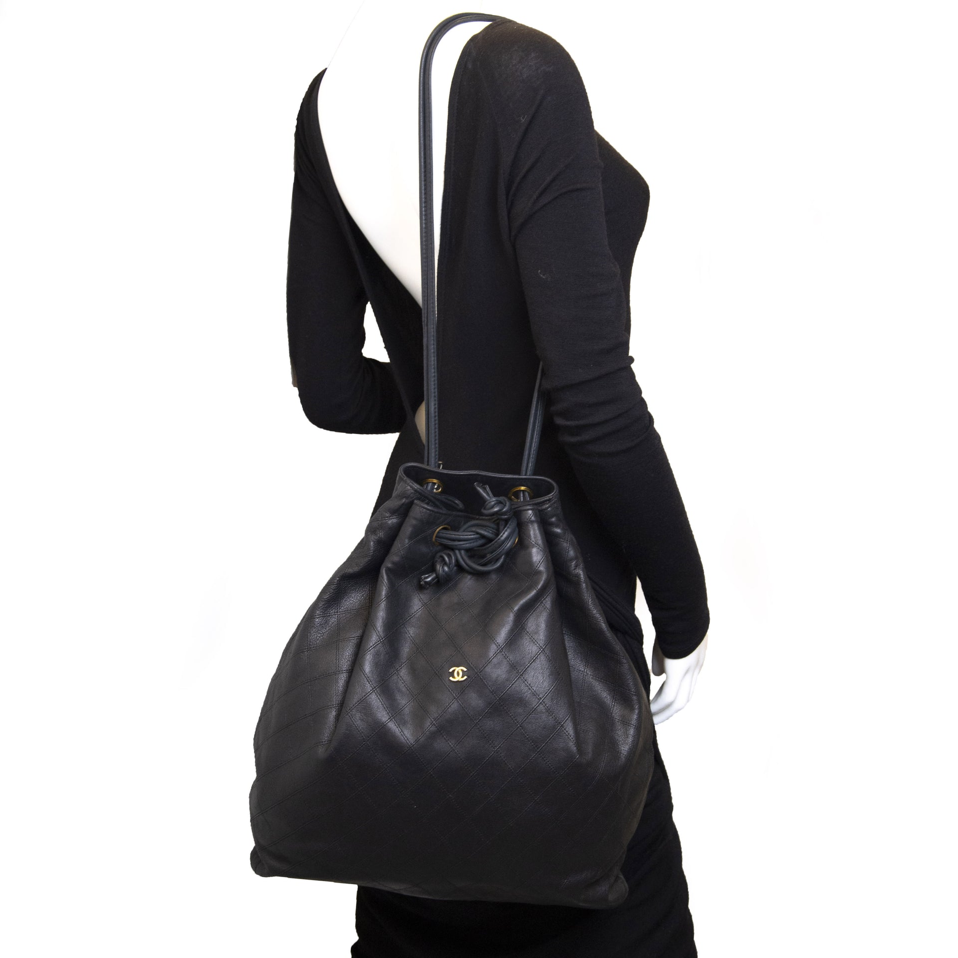 Chanel Zwarte Vintage Lamsleren Bucket Bag
