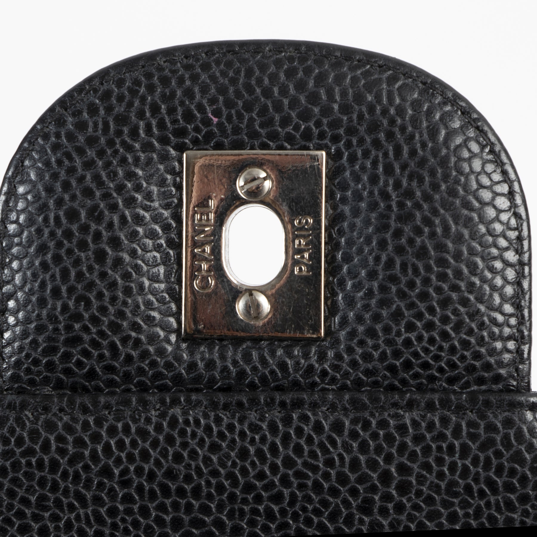 Chanel Jumbo Classic Single Flap Bag Black Caviar Leather PHW pour le meilleur prix chez Labellov à Anvers
