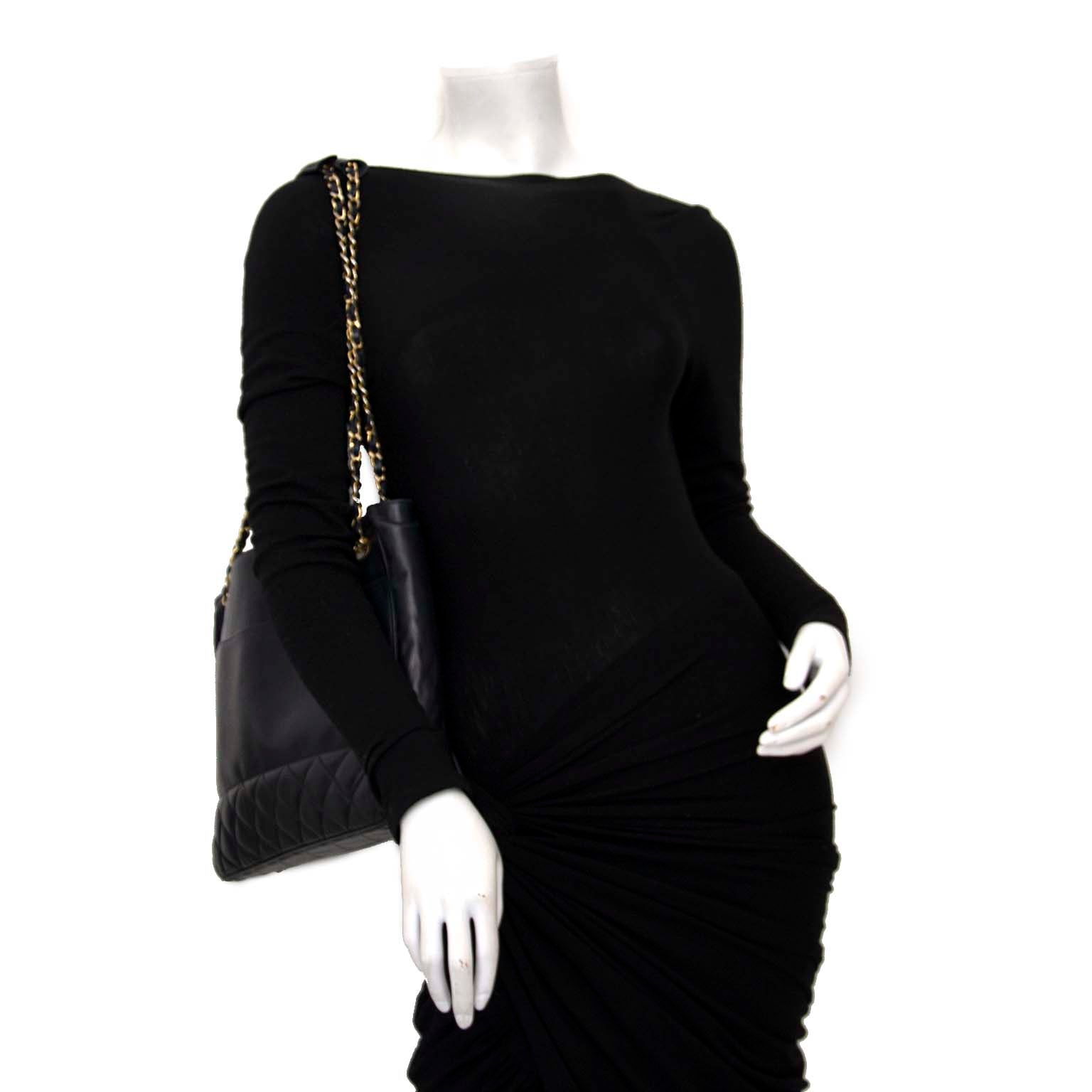 looking for an authentic chanel vintage black tote bag? Now online for the best price at labellov.com