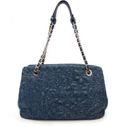 Acheter en ligne chez Labellov.com Chanel Denim Embroidered Camellia Shopper Tote Bag