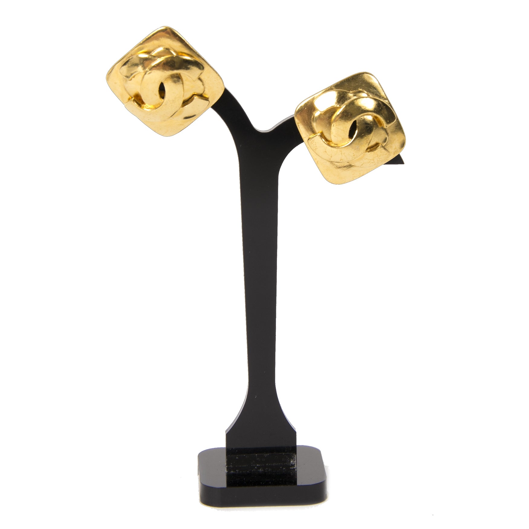 koop veilig online tegen de beste prijs Chanel Gold Clip-on Earrings