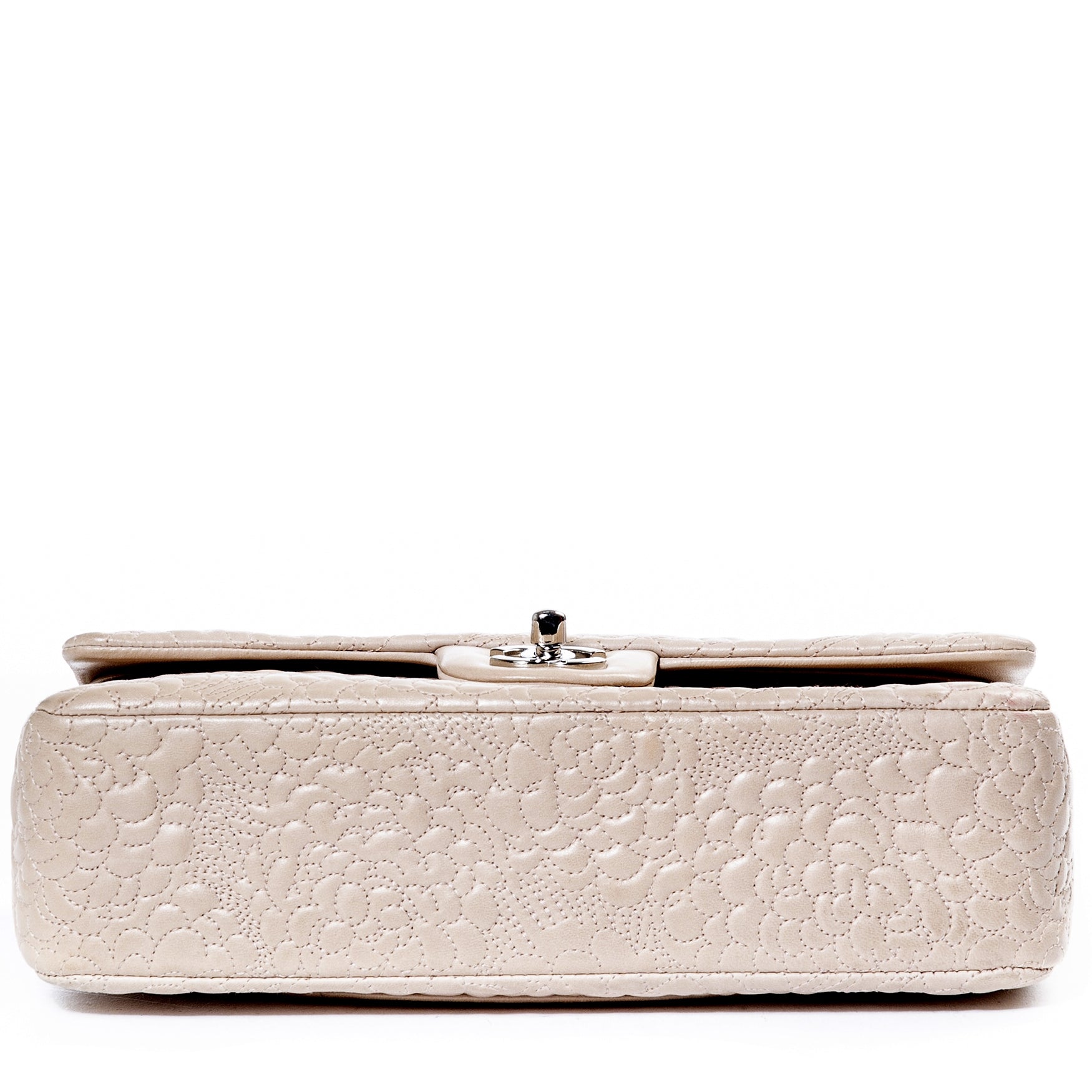 koop Chanel Classic Flapbag Quilted Flower Medium bij labellov