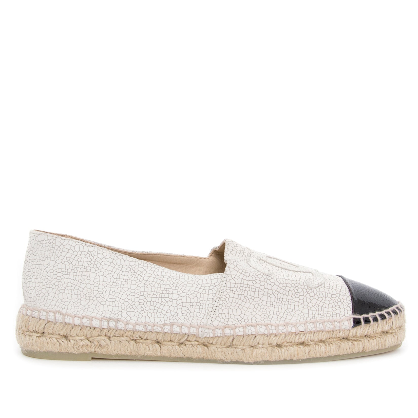 koop veilig online jouw tweedehands Chanel Crackled Leather Beige Black Espadrilles - size 41