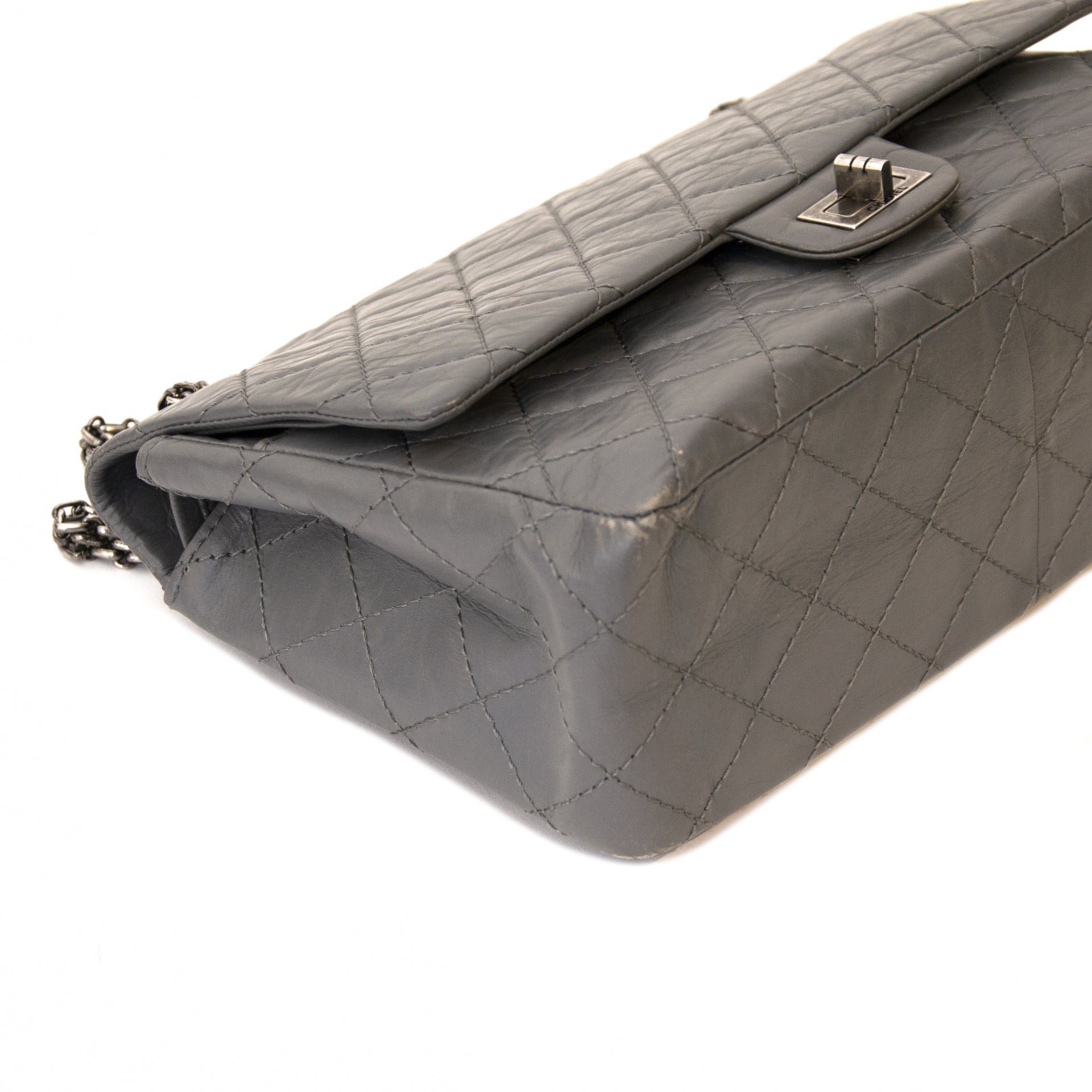 koop veilig online jou tweedehands rey Aged Calfskin 2.55 Reissue 226 Flapbag