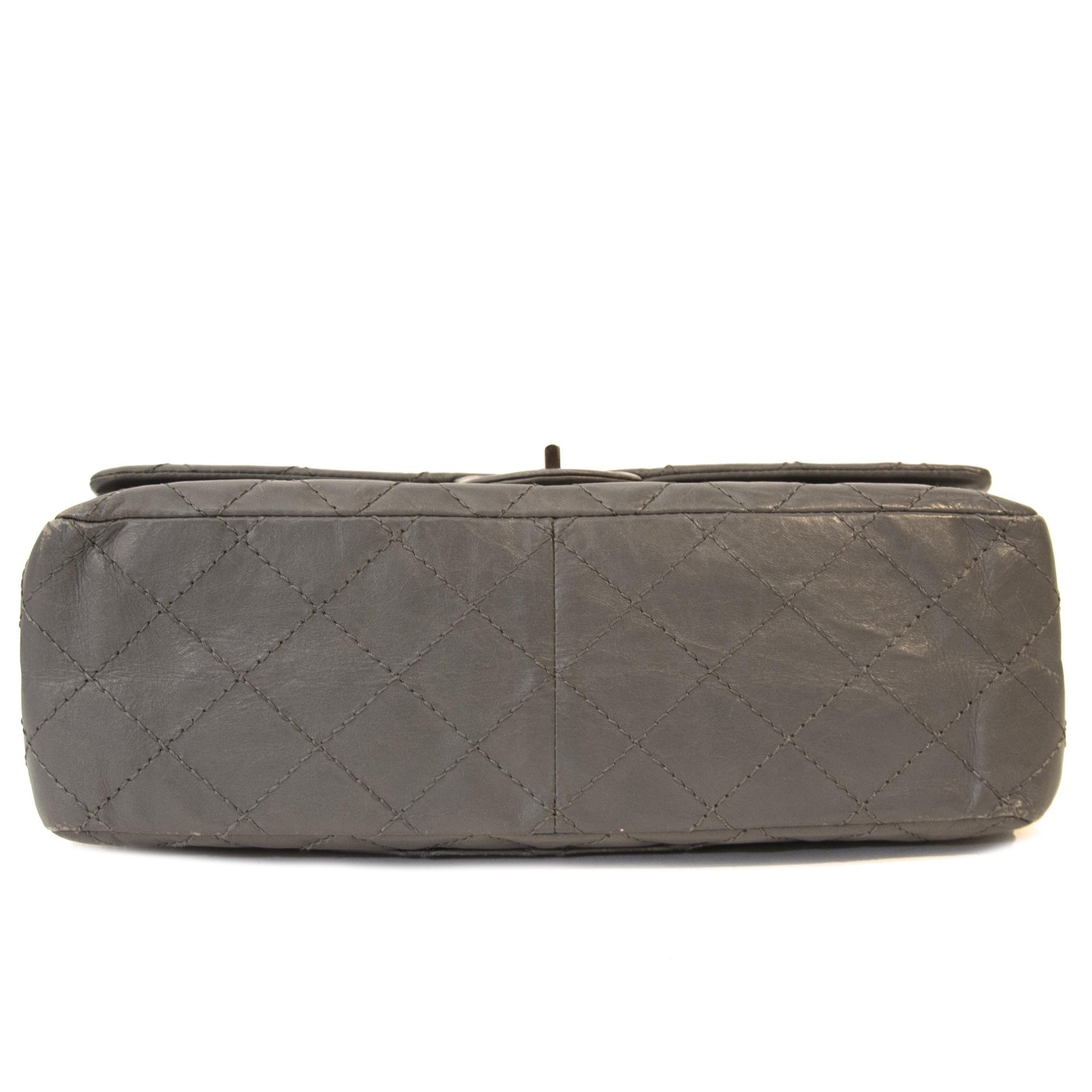 koop veilig online jou tweedehands rey Aged Calfskin 2.55 Reissue 226 Flapbag