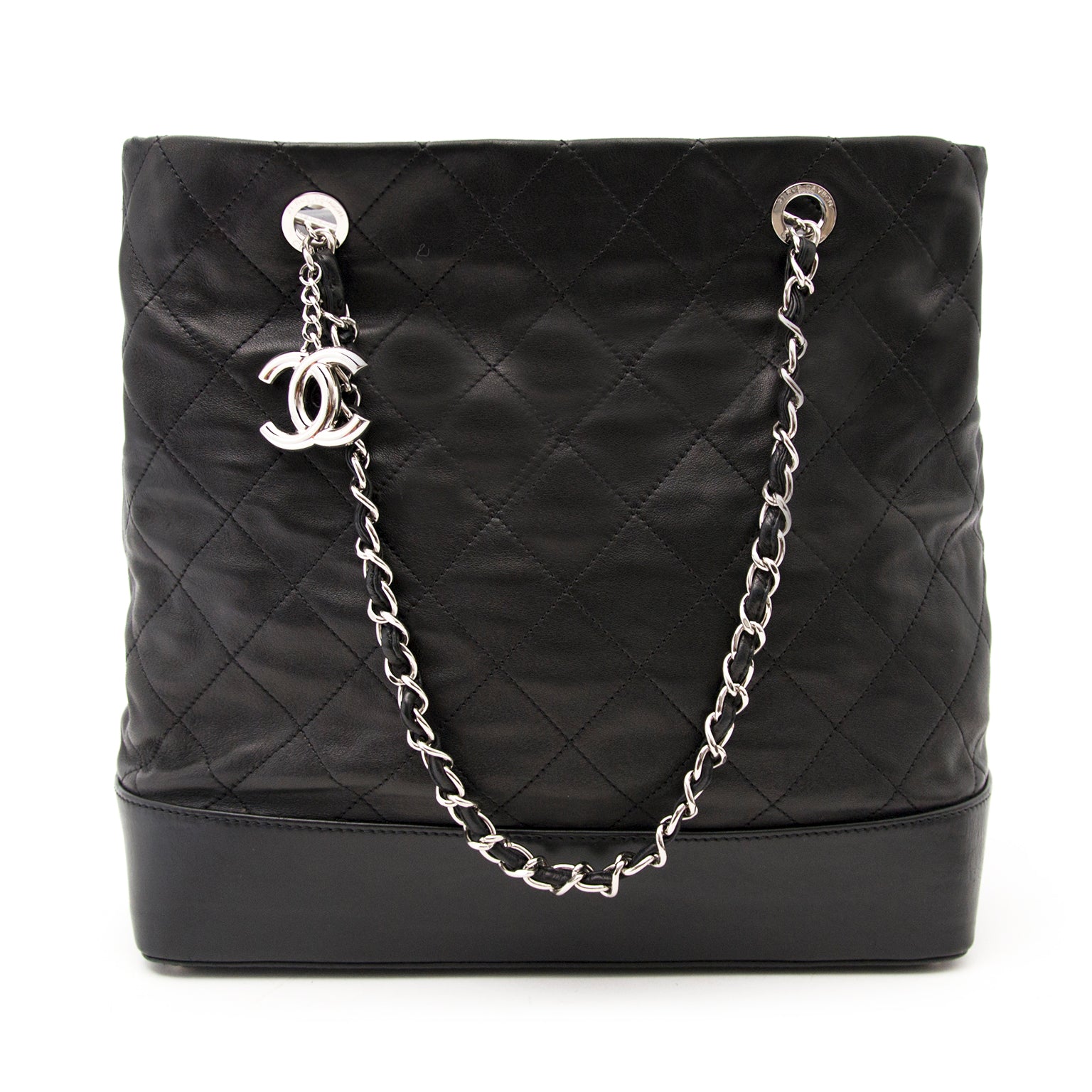 Chanel Shopper Tote Black for sale in Antwerp Belgium or online at Labellov, worldwide shipping and affordable designer items.
