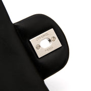 koop tweedehands aan de beste prijs jou tweedehands Chanel Black Extra Mini Classic Flap Bag