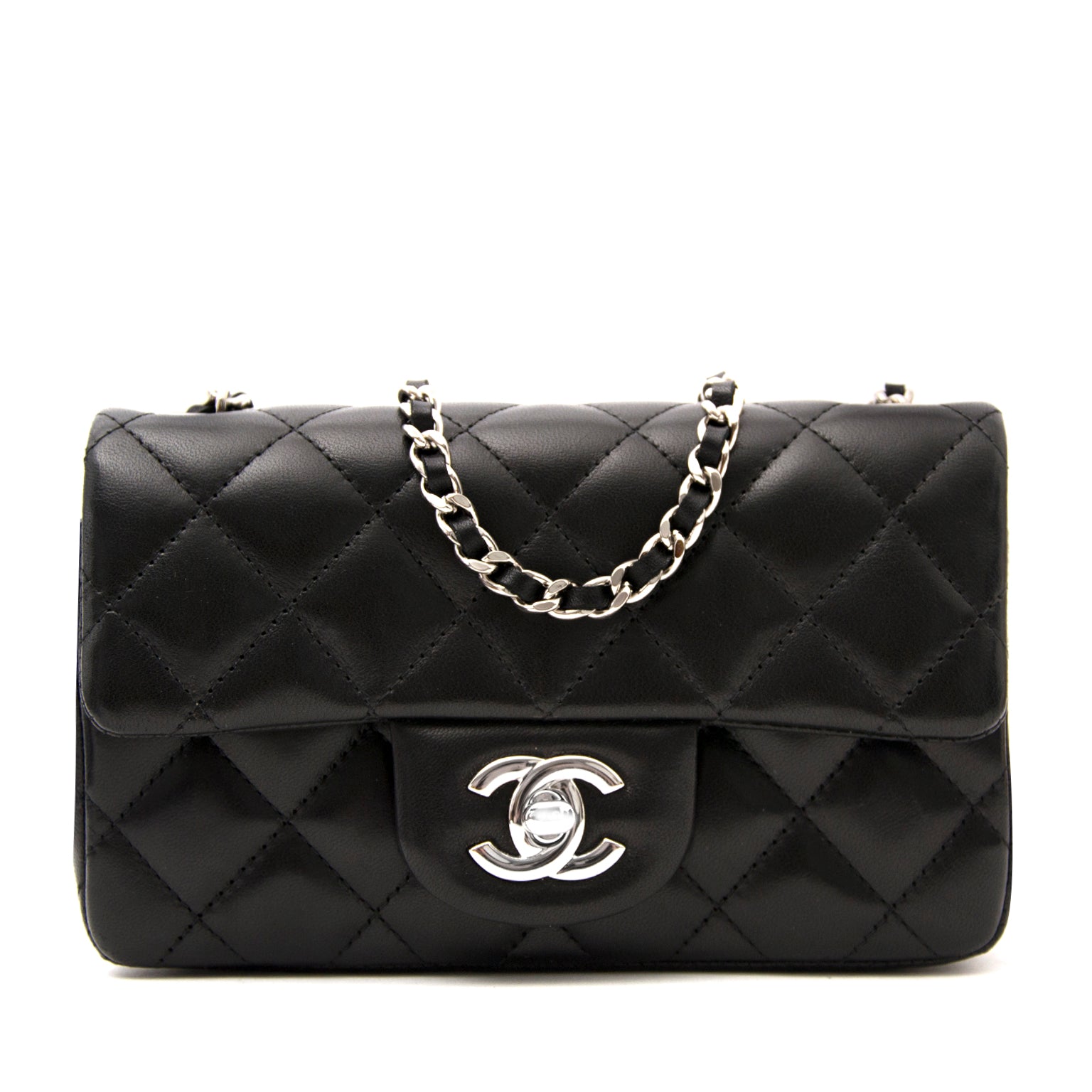 acheter en ligne pour le meilleur prix Chanel Black Extra Mini Classic Flap Bag