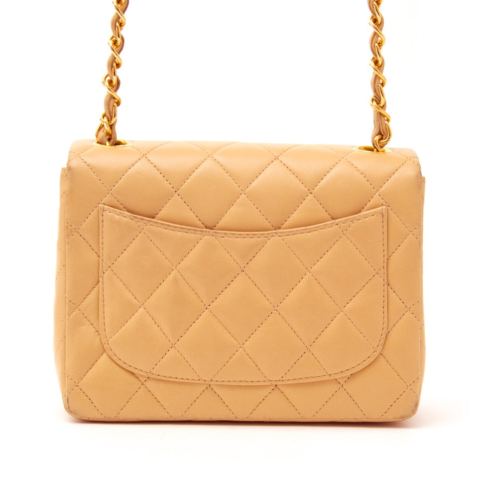 acheter en ligne pour le meilleur prix comme neuf sac a main chanel mini flap bag.