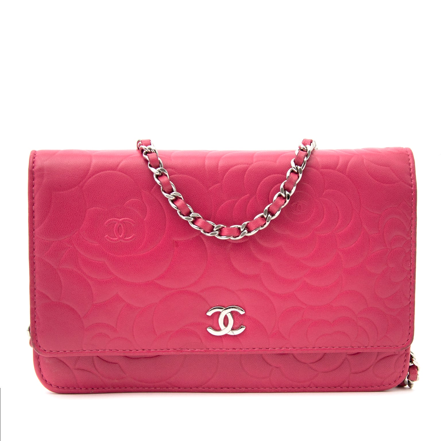 acheter en ligne pour le meilleur prix sac a main Chanel Fuchsia Camelie Wallet On A Chain