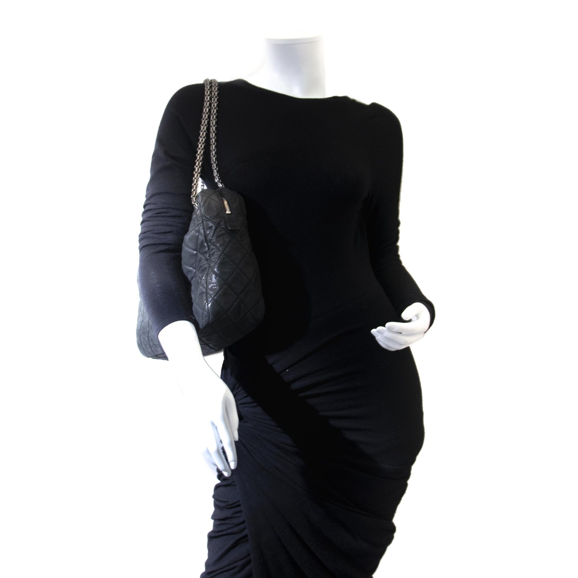 Authentic second-hand vintage Chanel Reissue Black Camera Bag at online webshop LabelLOV