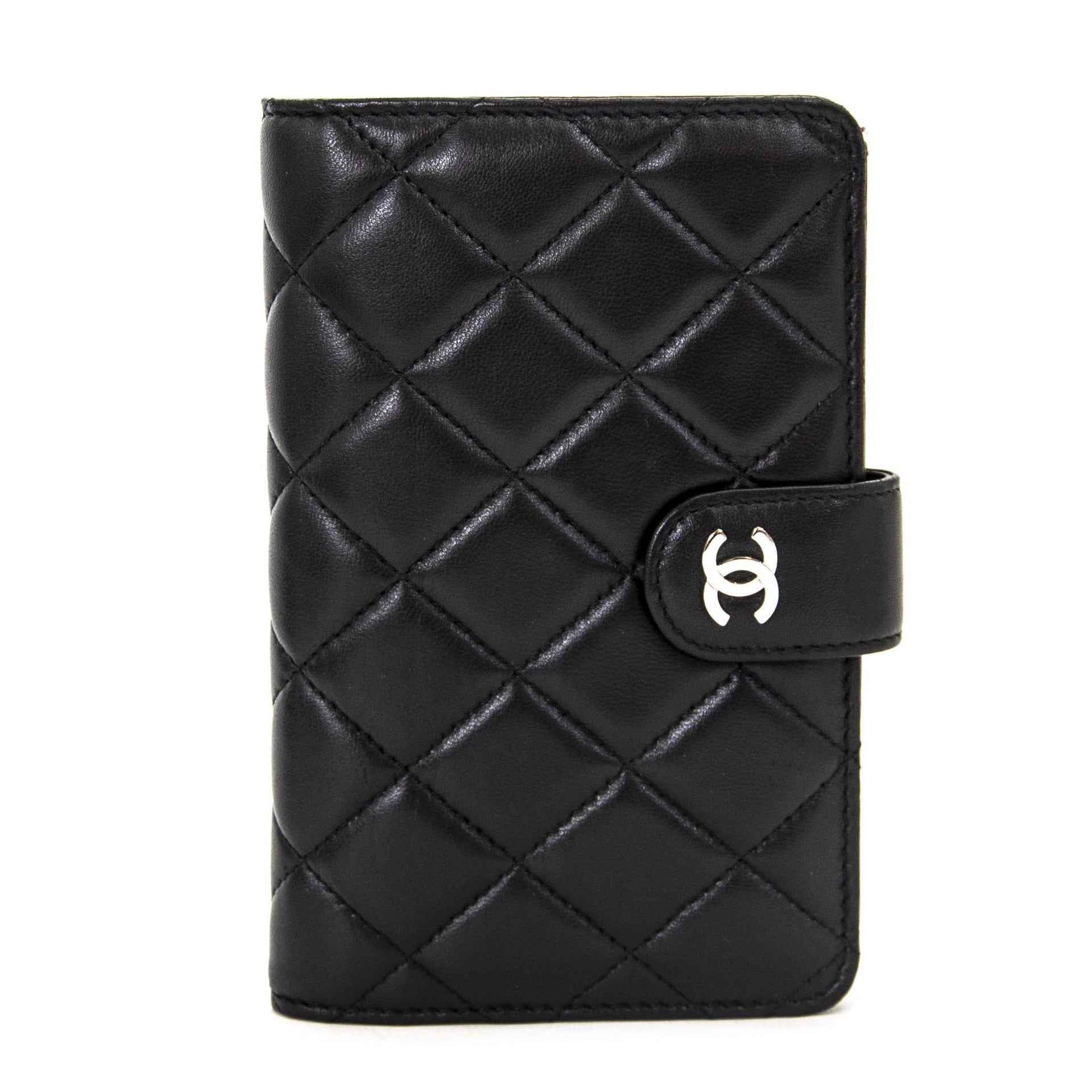 Chanel Black Leather Quilted Wallet now for sale at labellov vintage fashion webshop belgium
