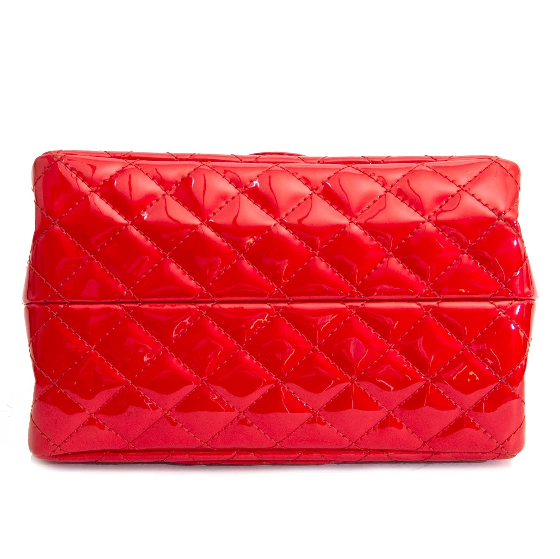 koop veilig online tegen de beste prijs Chanel Patent Red Quilted Accordion Reissue 2.55 Flap Bag
