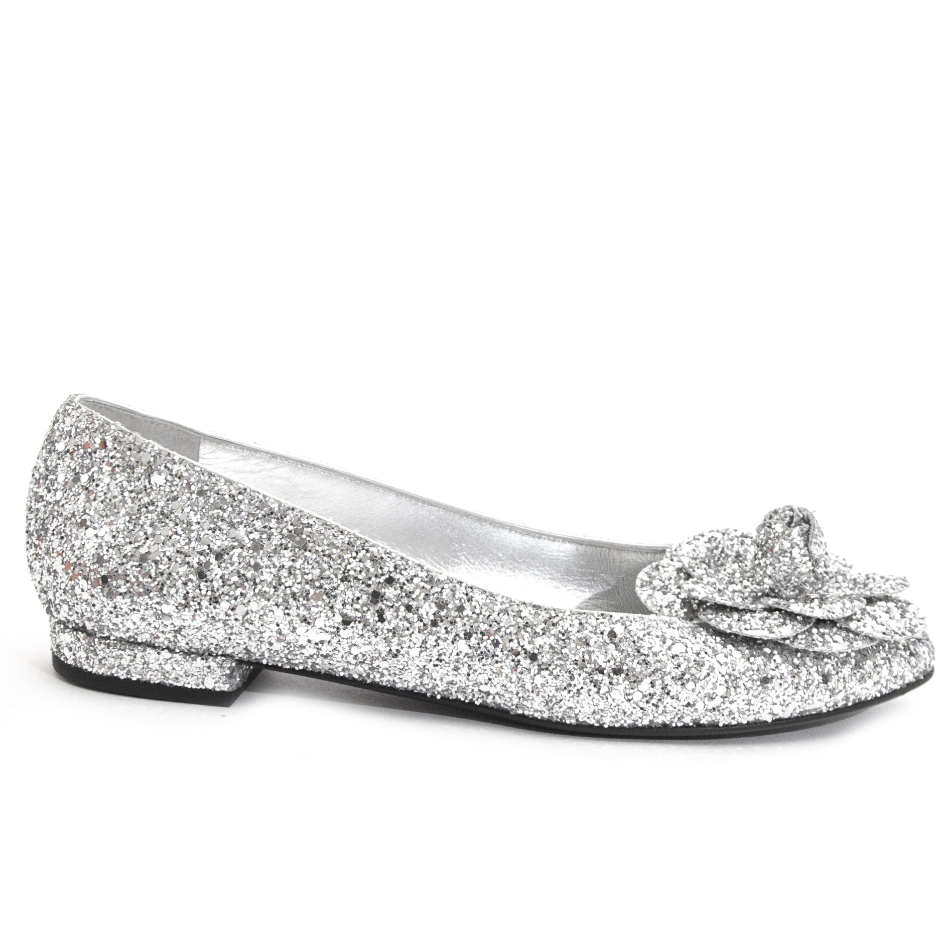 Chanel Silver Glitter Ballerina Flats - size 38 te koop online bij Labellov