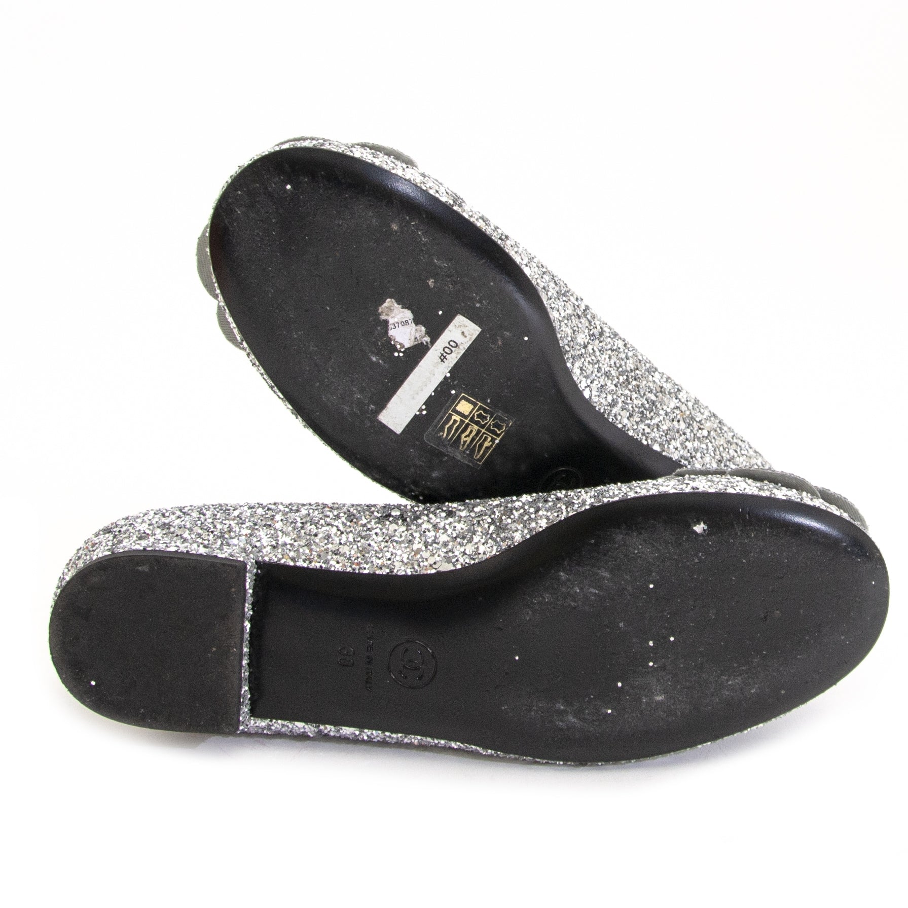 Buy and sell your pair of authentic Chanel Silver Glitter Ballerina Flats - size 38