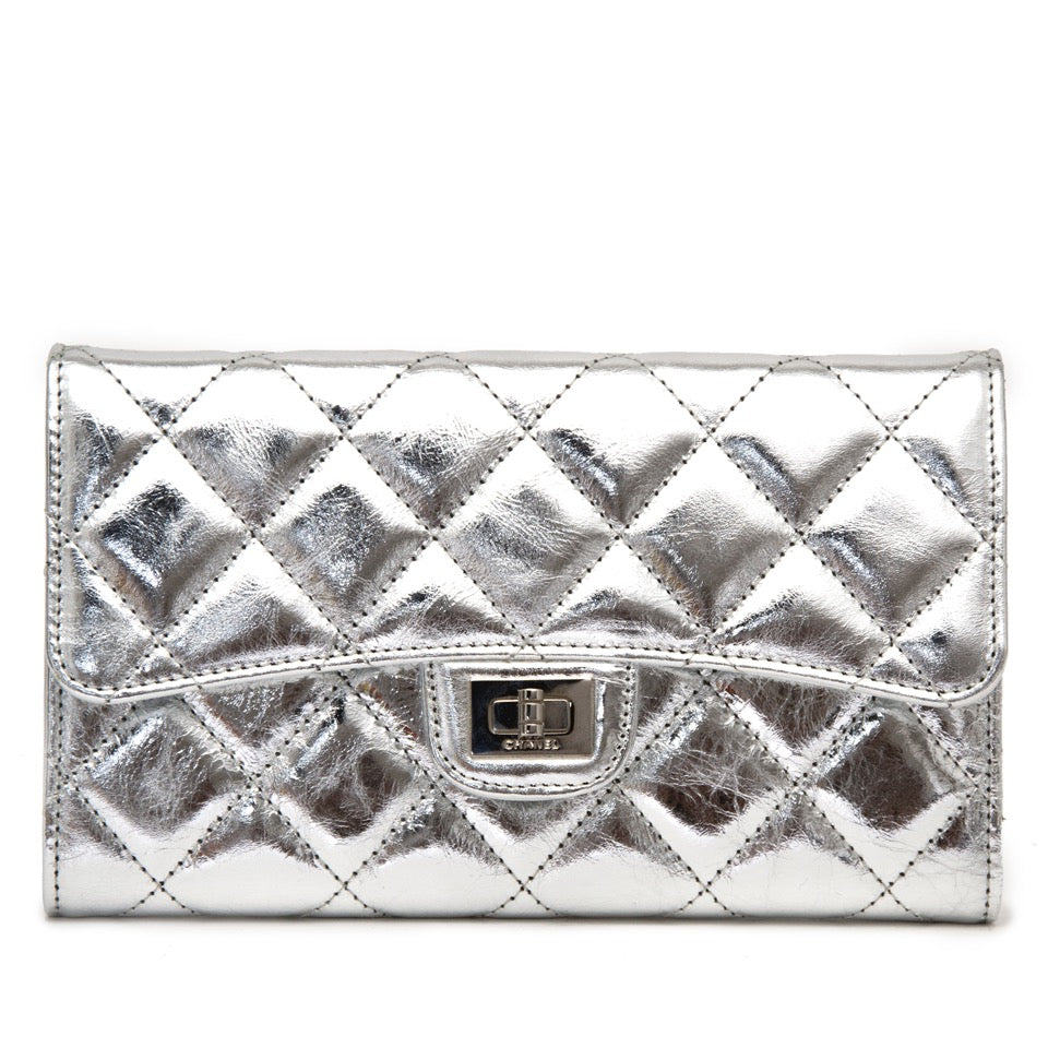 shop safe online brand new Chanel Silver 2,55 Wallet at the best price