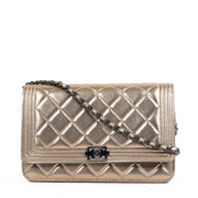 shop authentic second hand chanel classic wallet on chain by labellov knokke, labellov brussels and labellov antwerp