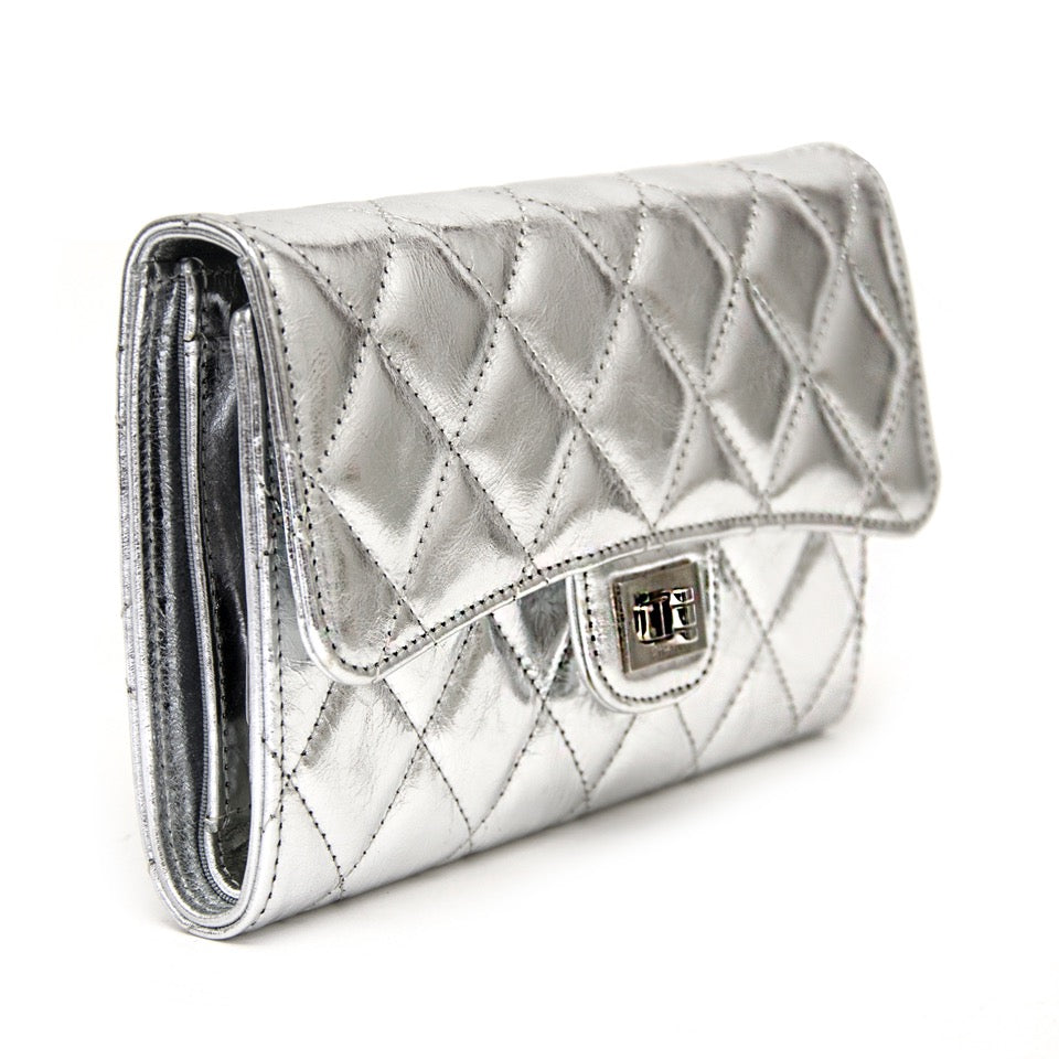 acheter en ligne neuf Chanel Silver 2,55 Wallet pour le meilleur prix