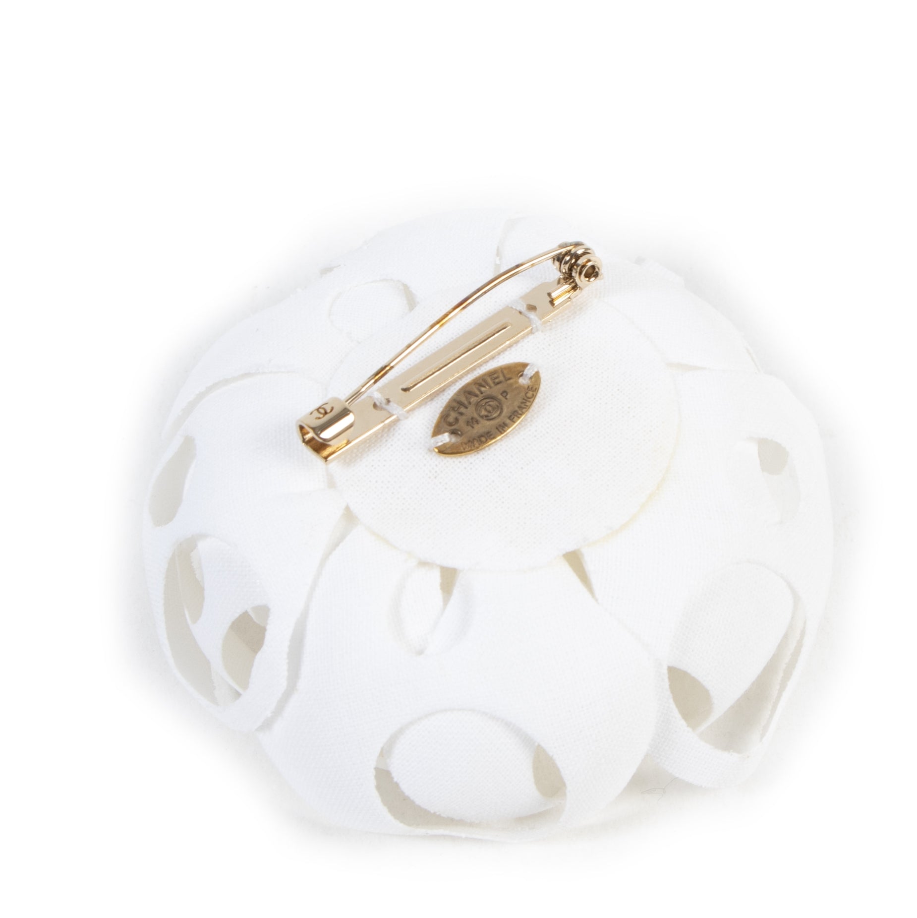 koop online tegen de beste prijs Chanel White Camelia Flower Brooch