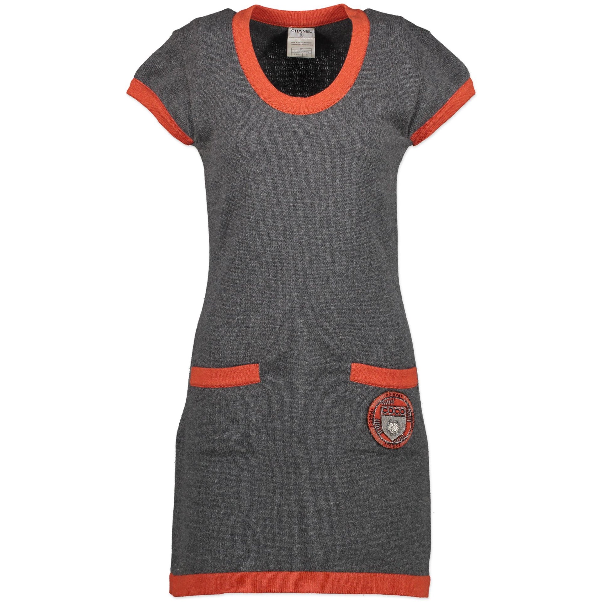 Chanel Cashmere Grey Dress - Size 36 for the best price at Labellov secondhand luxury